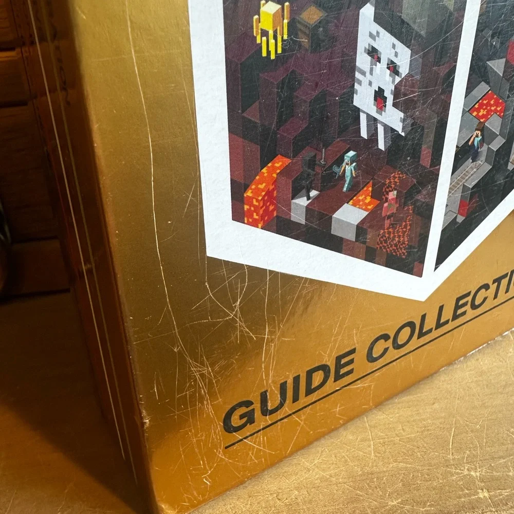 Minecraft Guide Collection Box Set - Picture 4 of 4